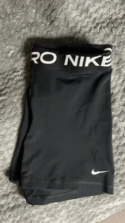 Discount Nike Urheilu shortsit