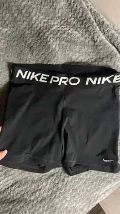 Discount Nike Urheilu shortsit