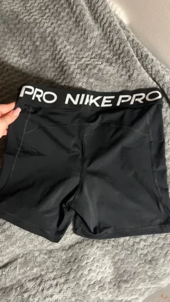 Discount Nike Urheilu shortsit