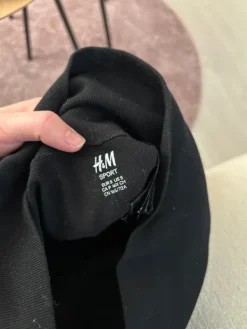 Sale H&M Urheilu trikoot