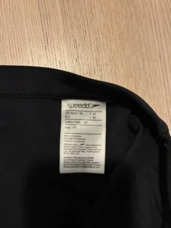 Hot Speedo Uudenveroiset V-Cut jammer uimahousut, koko 85 cm / 34