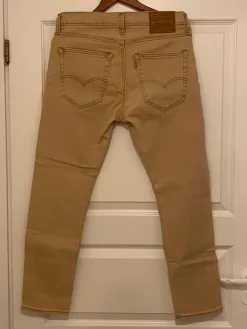 Discount Levi's Uudet Levis farkut