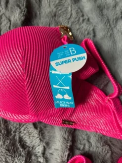 Uudet pinkit uikkarit