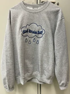 Online Uusi collegepaita koko S