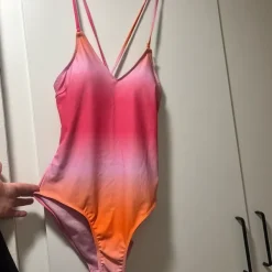 Online Crivit UUSI uimapuku