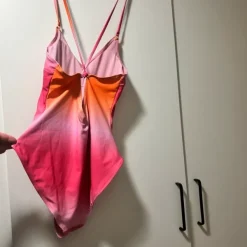 Online Crivit UUSI uimapuku