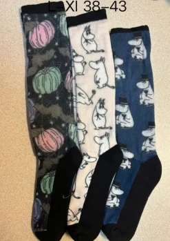 Online Uusia, käyttämättömiä sukat – tyylikkäät kuvatukset