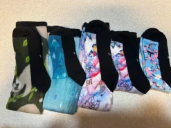 Online Uusia, käyttämättömiä sukat – tyylikkäät kuvatukset