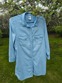 New H&M Vaalea farkkupaita