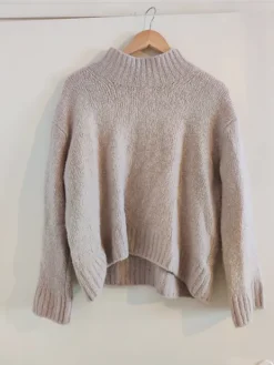 Online Vaalea H&M neule