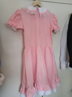 Outlet Vaaleanpunainen meidomekko