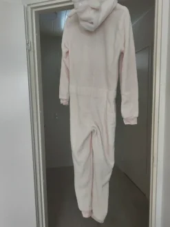 Esmara Vaaleanpunainen oloasu