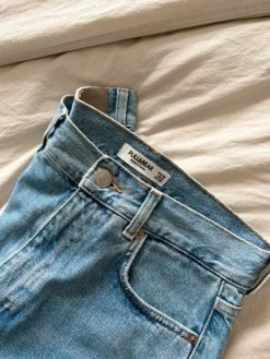 Outlet Pull & Bear Vaaleansiniset farkut