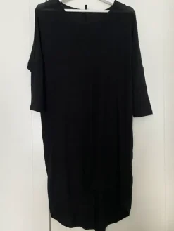 New monta merkkiä Vaatepaketti