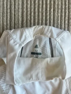 Online adidas Valkoinen toppi koko M