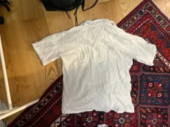 Online pine valkoinen kauluspaita