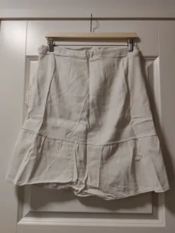 Clearance Valkoinen kietaisuhame