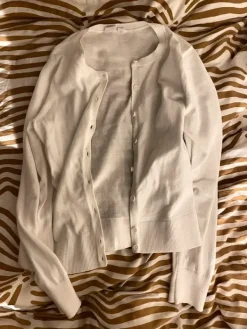 GAP Valkoinen neuletakki -