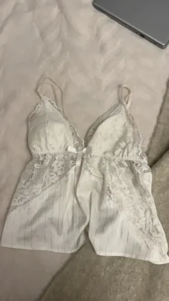 Outlet New Yorker valkoinen paita