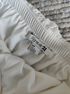 Online Forever 21 Valkoinen pitsimekko