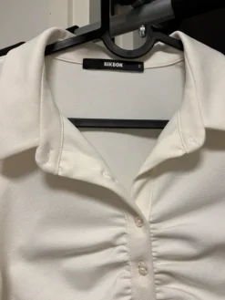 Bik Bok Valkoinen pusero