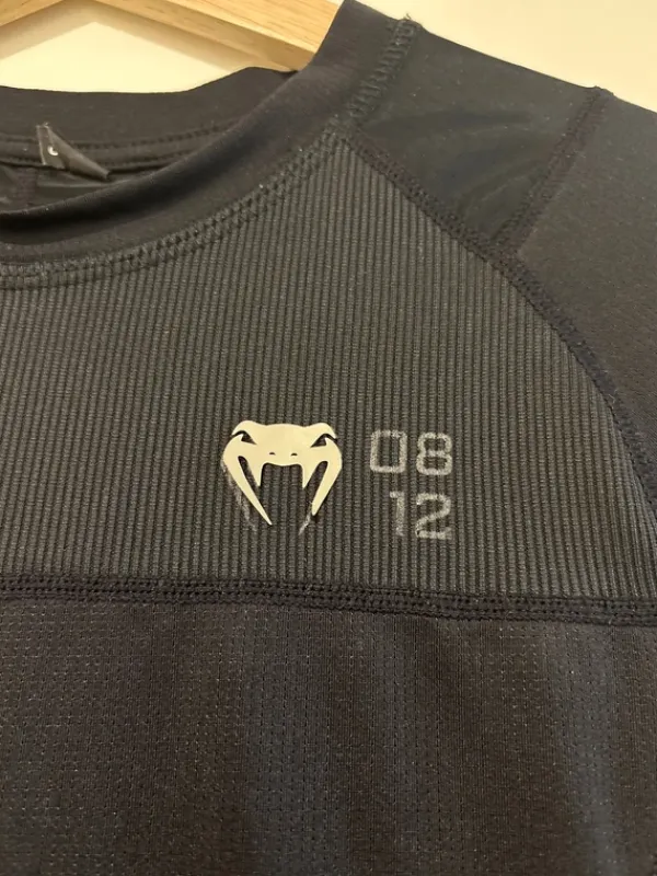 Hot Venum treenipitkähihainen