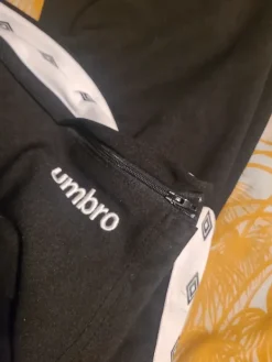Online Umbro Verkkarit
