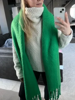 Discount Vihreä kaulahuivi