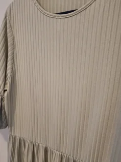 Outlet Boohoo Vihreä mekko