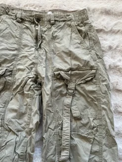 Outlet Bershka Vihreät Housut