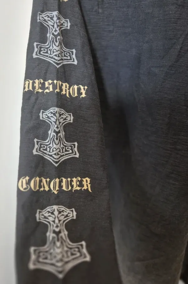 Online Black Premium Viikinkiaiheinen paita