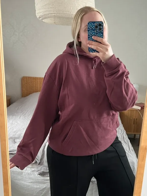 Discount Lager 157 Viininpunainen huppari