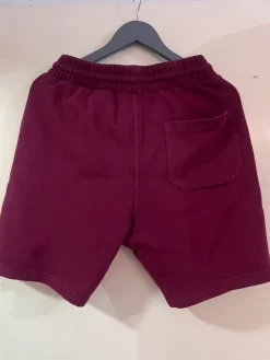 H&M Divided Viininpunaiset shortsit