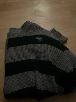 New Abercrombie & Fitch Villapaita