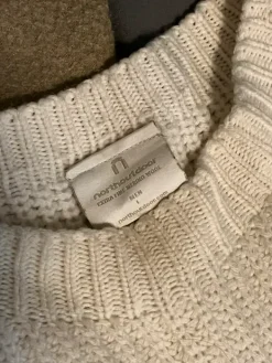 Sale North Outdoor Villapaita