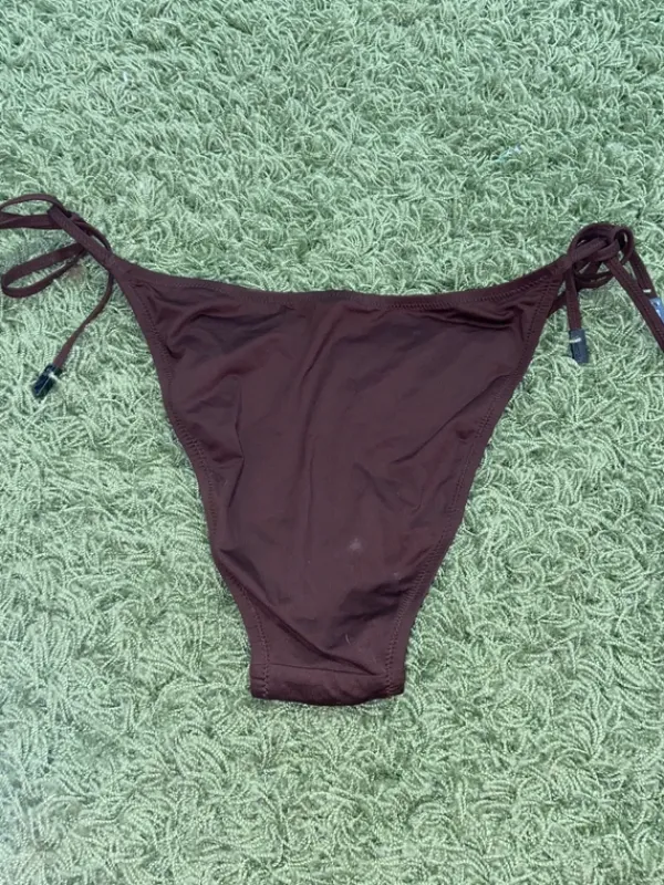 Discount Triumph Vintage bikinejen alaosa