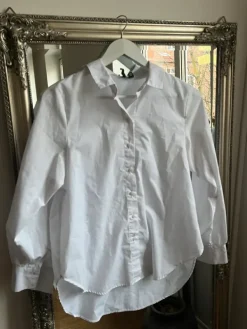 New Vit oversized skjorta