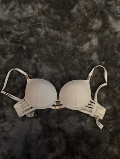 Clearance New Yorker White bikini top