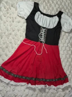 Outlet Wyprzedaż stroi czrwony kapturek s/m