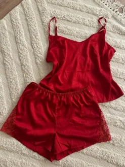 Sale Sinsay Yöasu setti