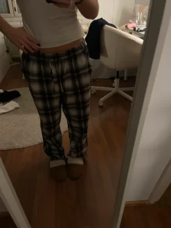 New Lager 157 yöhousut