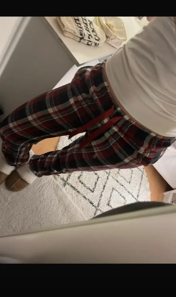 Discount MONIA yöhousut