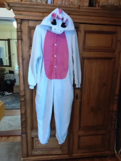 Clearance Yksisarvinen asu