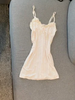 Clearance Amisu Yömekko