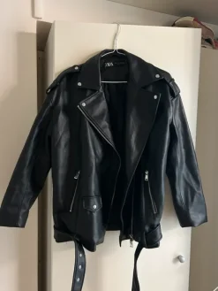 Outlet Zara nahkatakki