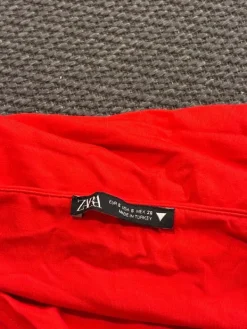 Best Zara punainen body